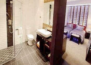 Latin Hotel - Guiyang Гуйян Экстерьер фото